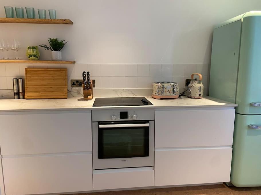 Wolverdene - Entire Ground Floor Flat With Garden Margate Eksteriør billede