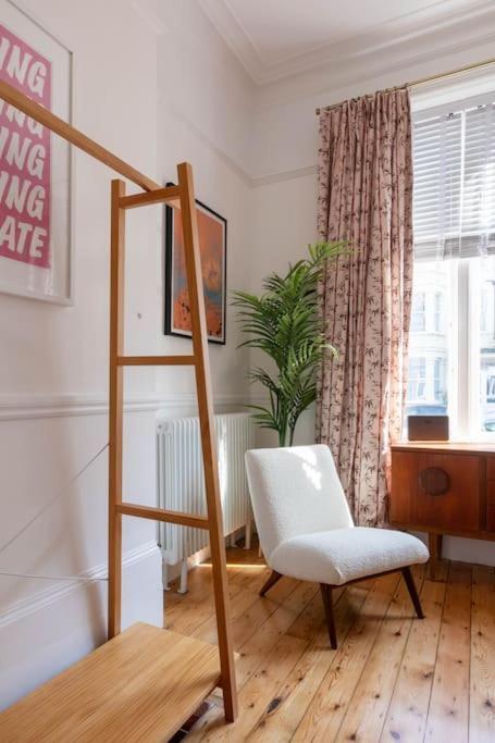 Wolverdene - Entire Ground Floor Flat With Garden Margate Eksteriør billede