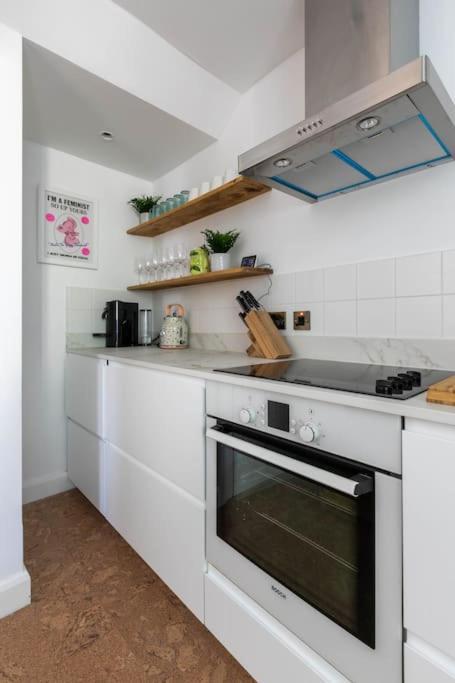 Wolverdene - Entire Ground Floor Flat With Garden Margate Eksteriør billede